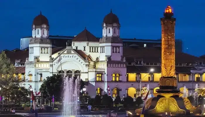 Tugu Muda, Lawang Sewu